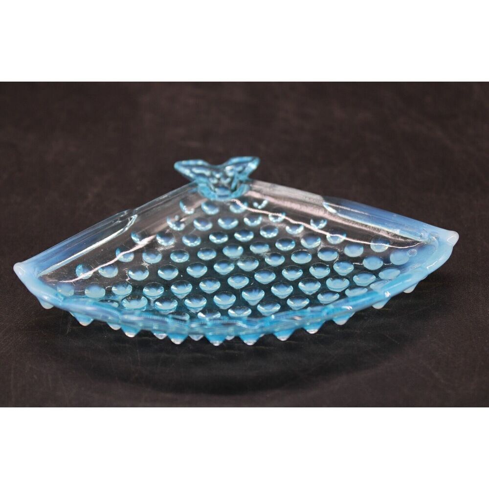 Vintage Fenton Blue Opalescent Hobnail Fan Ashtray - Picture 4 of 7